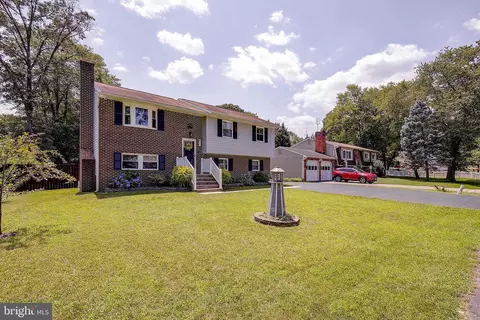 Exterior - 909 Beech Tree Rd, Severn, MD 21144 photo 1 of 6
