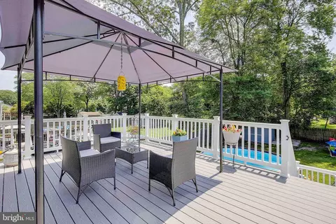 Exterior - 909 Beech Tree Rd, Severn, MD 21144 photo 6 of 6