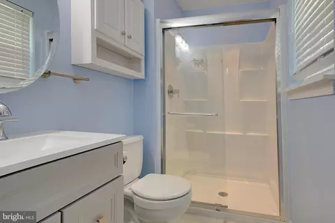 Bath - 909 Beech Tree Rd, Severn, MD 21144 photo 2 of 3