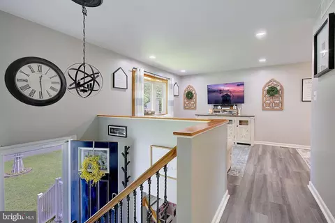 Entry Way - 909 Beech Tree Rd, Severn, MD 21144 photo 2 of 7