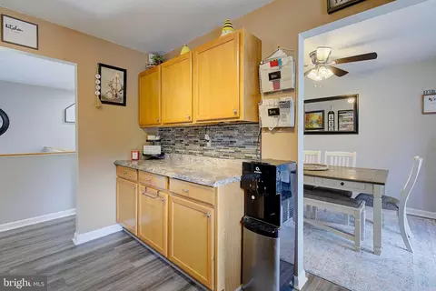 Entry Way - 909 Beech Tree Rd, Severn, MD 21144 photo 4 of 7