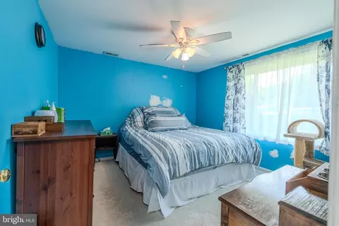 Bedroom - 1179 Maple Ave, Shady Side, MD 20764 photo 1 of 1