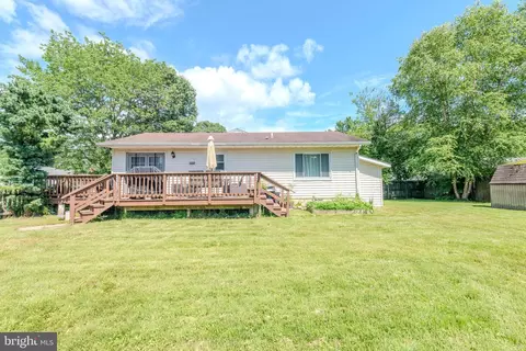 Exterior - 1179 Maple Ave, Shady Side, MD 20764 photo 4 of 8