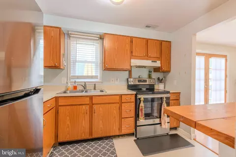 Kitchen - 1179 Maple Ave, Shady Side, MD 20764 photo 2 of 2