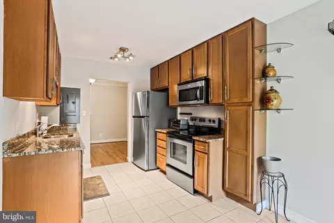 300 Hilltop Ln #300K, Annapolis, MD 21403