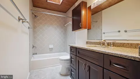 Bath - 1718 Quantico Rd, Edgewater, MD 21037 photo 1 of 2