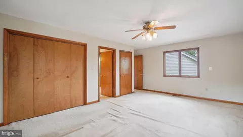 Bedroom - 1718 Quantico Rd, Edgewater, MD 21037 photo 2 of 7