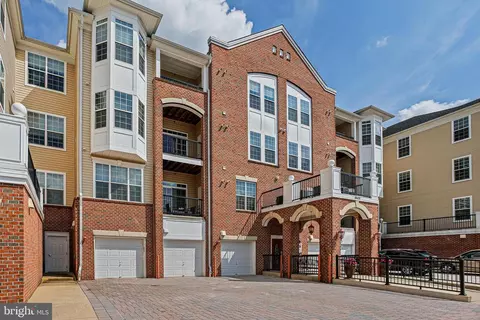 8609 Wintergreen Ct #105, Odenton, MD 21113