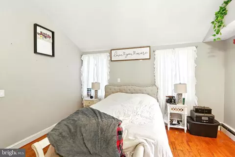 8402 Lynn Cir, Pasadena, MD 21122 photo 16
