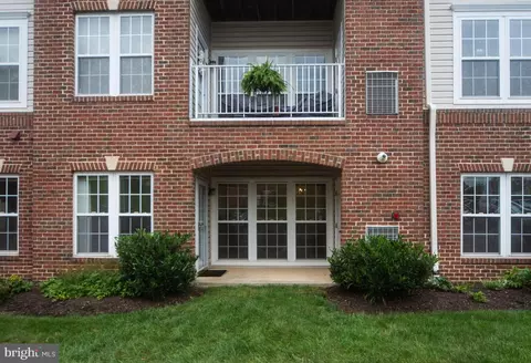 2493 Amber Orchard Ct E #101, Odenton, MD 21113