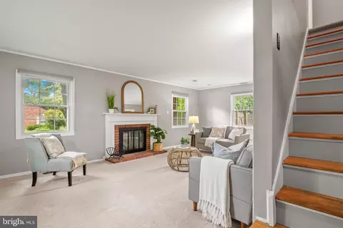 Living - 1736 Tarleton Way, Crofton, MD 21114 photo 1 of 5