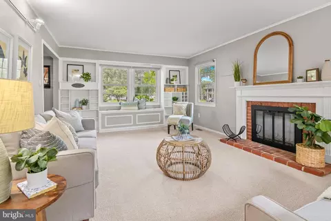 Living - 1736 Tarleton Way, Crofton, MD 21114 photo 5 of 5