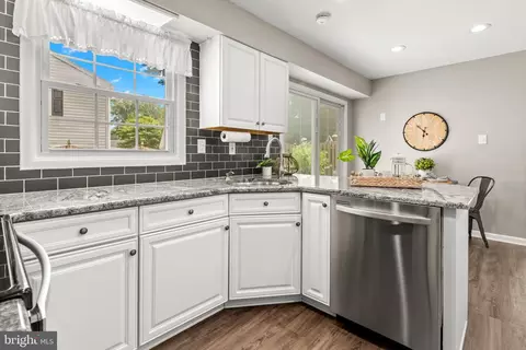 Kitchen - 1736 Tarleton Way, Crofton, MD 21114 photo 3 of 8