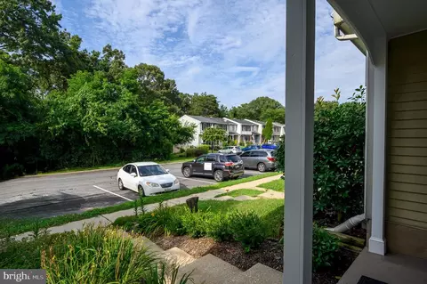 8059 Wolsey Ct, Pasadena, MD 21122 photo 2