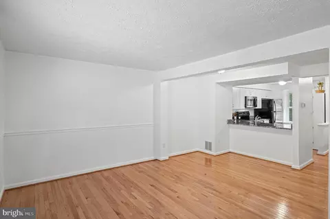 8059 Wolsey Ct, Pasadena, MD 21122 photo 11