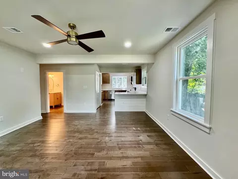 Living - 217 Cadle Ave, Edgewater, MD 21037 photo 1 of 1