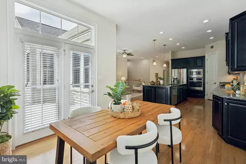 Dining - 2935 Levee Dr, Odenton, MD 21113 photo 2 of 3