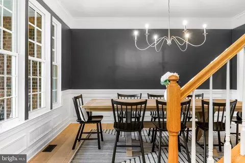 Dining - 3754 Colliers Dr, Edgewater, MD 21037 photo 2 of 4