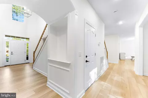 Entry Way - 3754 Colliers Dr, Edgewater, MD 21037 photo 4 of 15