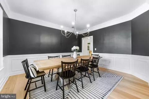Dining - 3754 Colliers Dr, Edgewater, MD 21037 photo 3 of 4
