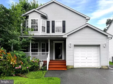 225 Cadle Ave, Edgewater, MD 21037