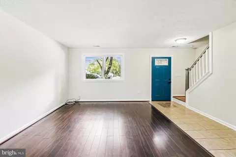 Living - 1029 Commanders Way N, Annapolis, MD 21409 photo 1 of 4