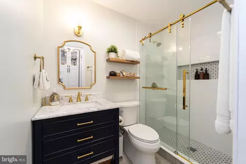 Bath - 3 Constitution Sq, Annapolis, MD 21401 photo 1 of 3
