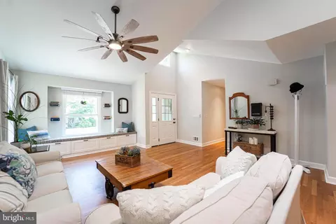 Entry Way - 3 Constitution Sq, Annapolis, MD 21401 photo 2 of 3