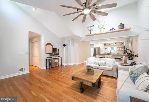 Entry Way - 3 Constitution Sq, Annapolis, MD 21401 photo 1 of 3