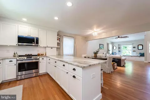 Kitchen - 3 Constitution Sq, Annapolis, MD 21401 photo 3 of 4