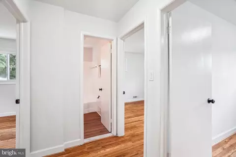 Entry Way - 529 Rita Dr, Odenton, MD 21113 photo 3 of 5