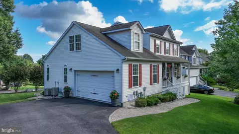 Exterior - 855 Clamshell Ct, Edgewater, MD 21037 photo 1 of 4