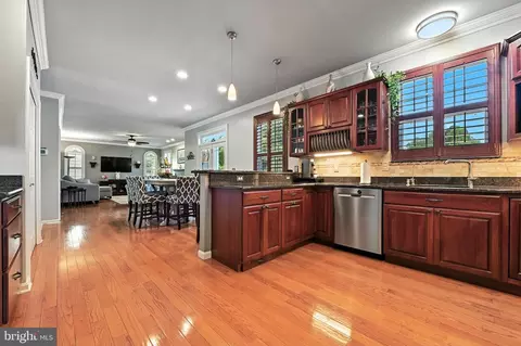 Kitchen - 855 Clamshell Ct, Edgewater, MD 21037 photo 3 of 3