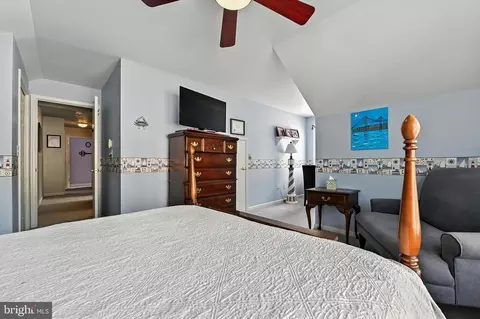 Bedroom - 855 Clamshell Ct, Edgewater, MD 21037 photo 5 of 6