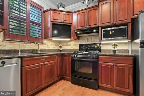 Kitchen - 855 Clamshell Ct, Edgewater, MD 21037 photo 1 of 3