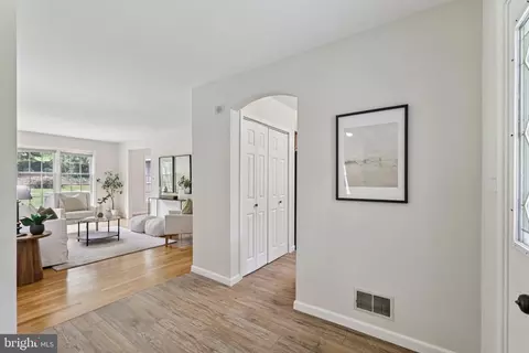 Entry Way - 7584 Carlin Rd, Hanover, MD 21076 photo 2 of 4