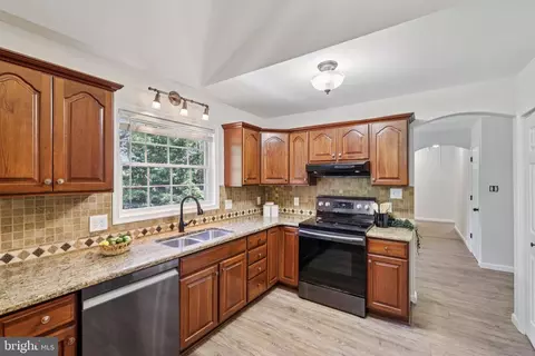 Kitchen - 7584 Carlin Rd, Hanover, MD 21076 photo 3 of 3