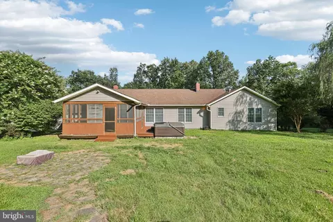 Exterior - 7584 Carlin Rd, Hanover, MD 21076 photo 9 of 11