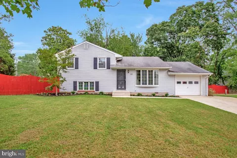 Exterior - 103 Holly Rd, Edgewater, MD 21037 photo 2 of 9