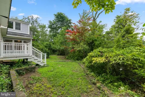 Exterior - 1800 Chesapeake Pl, Pasadena, MD 21122 photo 4 of 9