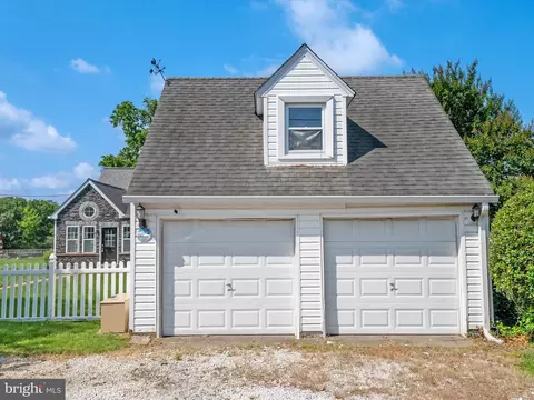 Exterior - 8426 Park Rd, Pasadena, MD 21122 photo 8 of 14