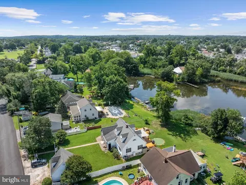View/Area - 8426 Park Rd, Pasadena, MD 21122 photo 5 of 10