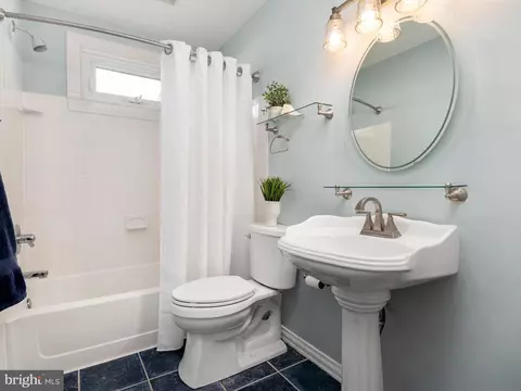 Bath - 8426 Park Rd, Pasadena, MD 21122 photo 1 of 3