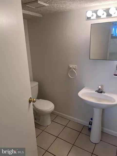Bath - 8426 Park Rd, Pasadena, MD 21122 photo 3 of 3