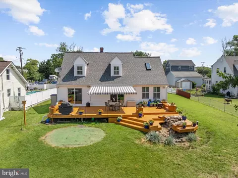 Exterior - 8426 Park Rd, Pasadena, MD 21122 photo 9 of 14