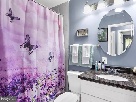 Bath - 1083 Vena Ln, Pasadena, MD 21122 photo 1 of 2