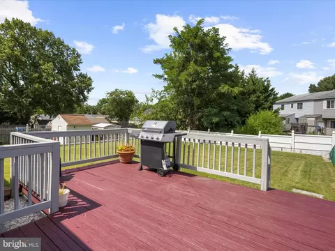 Exterior - 1083 Vena Ln, Pasadena, MD 21122 photo 1 of 4