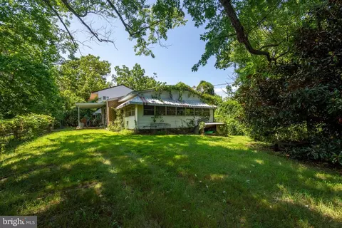 5292 Moreland Rd, Lothian, MD 20711