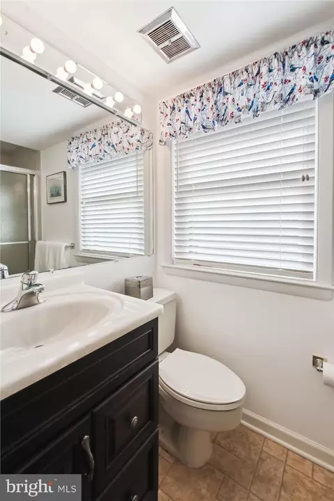 Bath - 1195 Highview Dr, Annapolis, MD 21409 photo 5 of 7