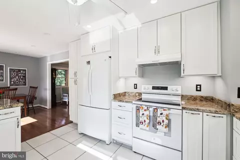 Kitchen - 1195 Highview Dr, Annapolis, MD 21409 photo 1 of 6